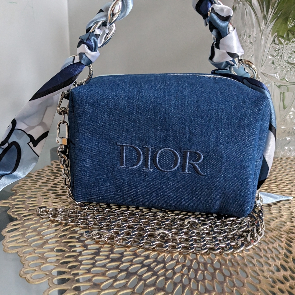 Dior - Picture 2 of 11